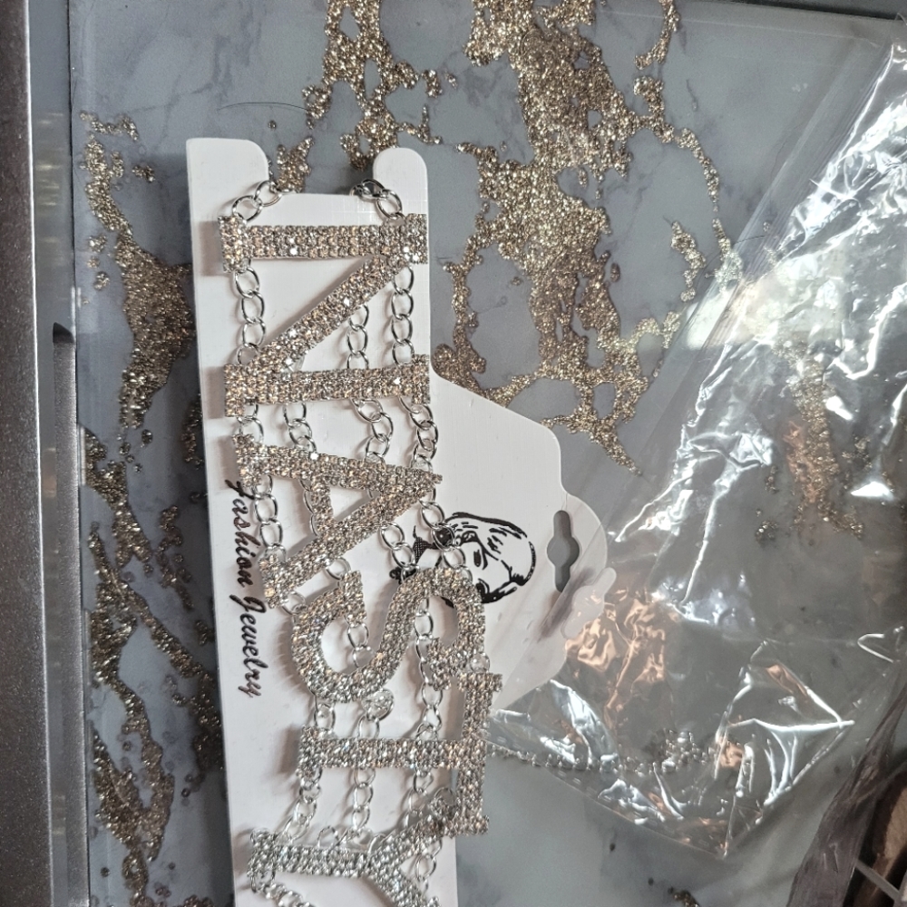 NASTY choker chain